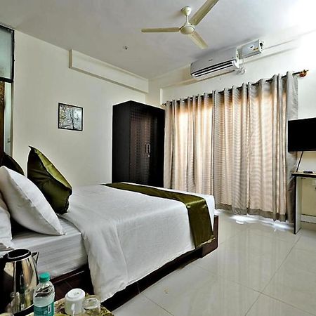 Cian Suites Yelahanka ภายนอก รูปภาพ