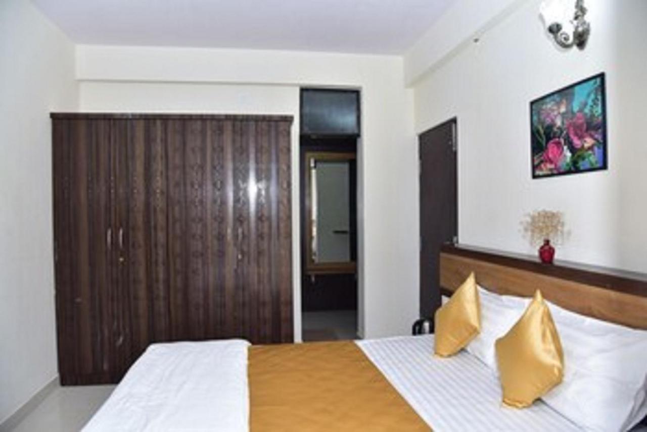 Cian Suites Yelahanka ภายนอก รูปภาพ